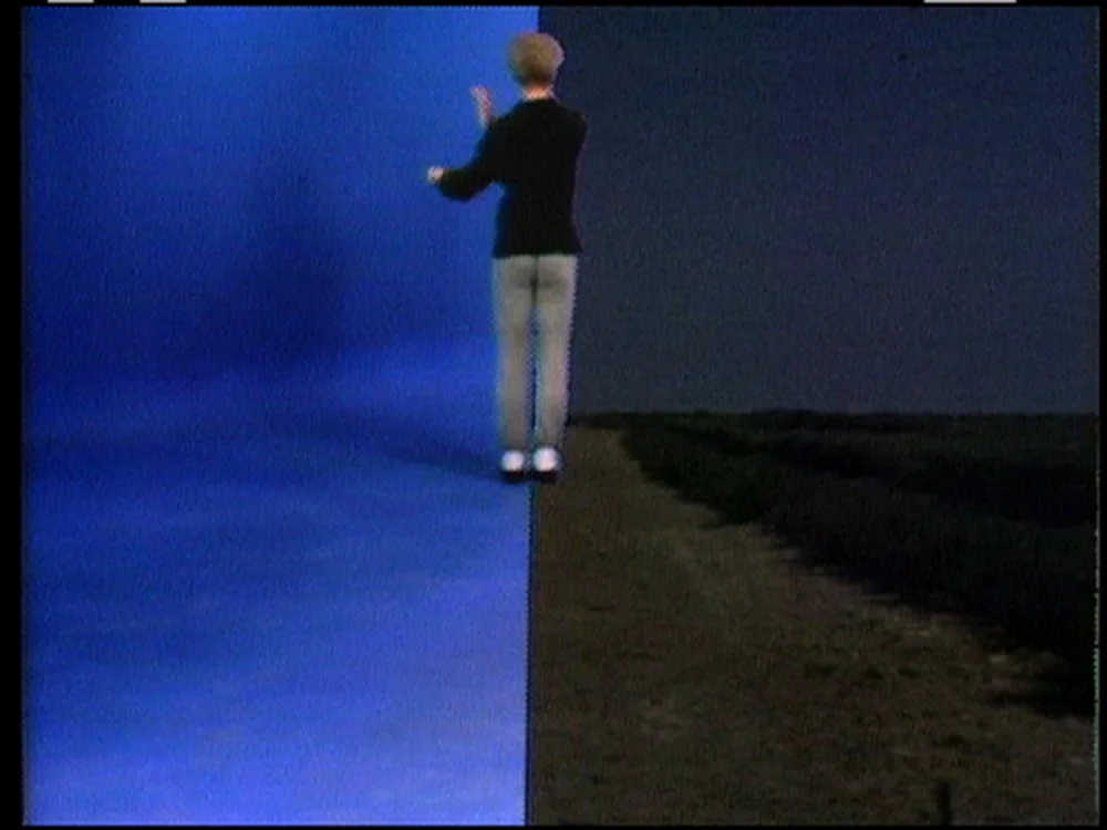 Blue Studio 28_300dpi.jpg
