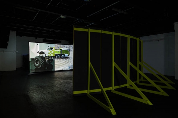 Hannah Sawtell, Osculator, 2012, installation views, ICA, London