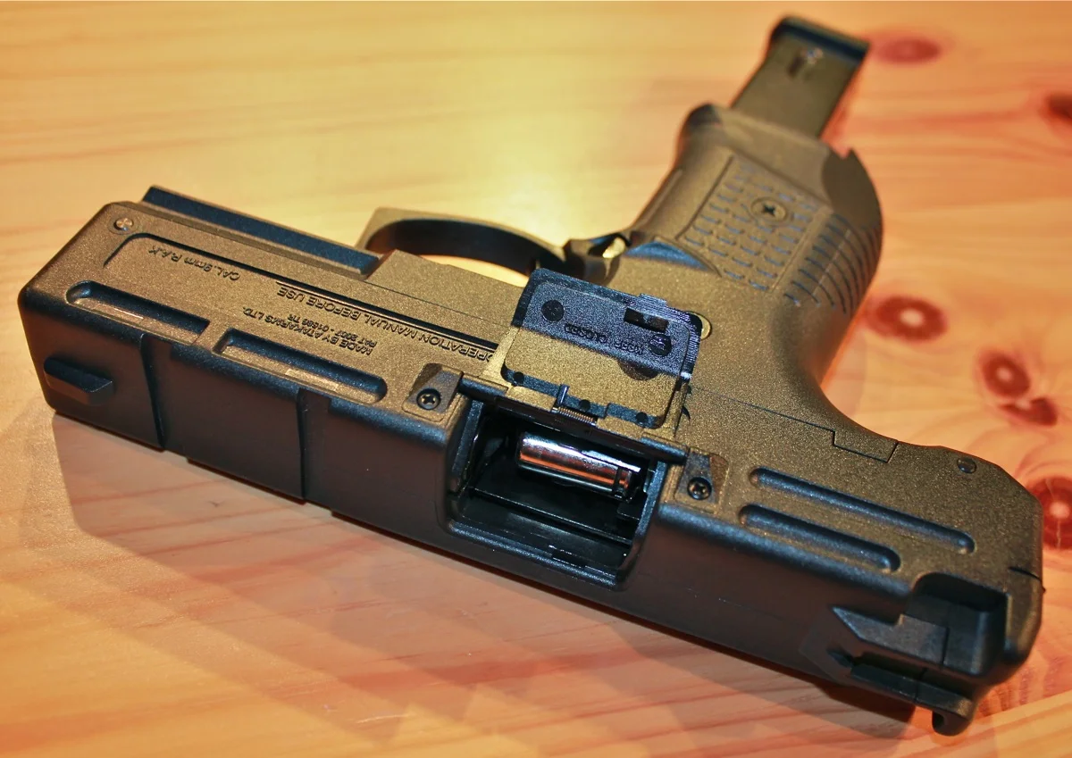 Zoraki Mod.925 9mm Full Auto Blank Gun with Extended Magazine