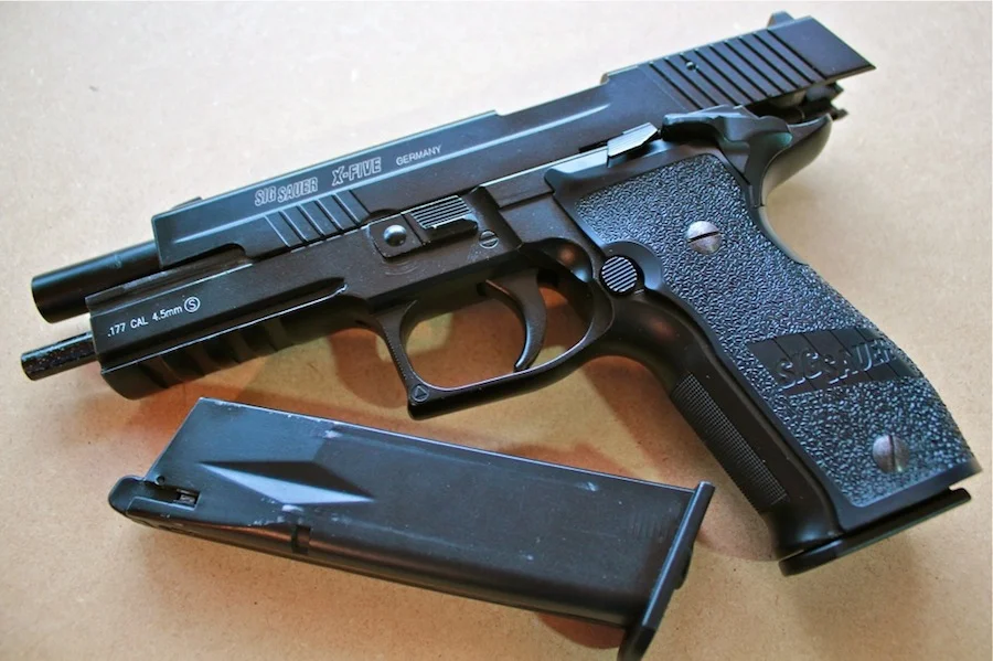 Cybergun Sig Sauer P226 X-Five - BB - 4.5mm - Blowback