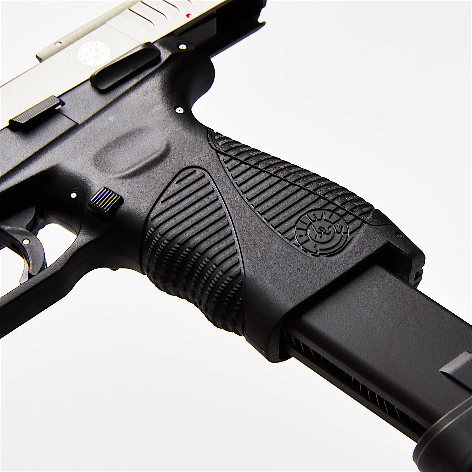 Cybergun Taurus PT24:7 G2 Silver Right Side Mag.jpg