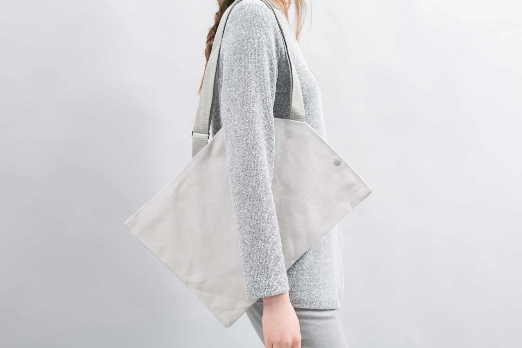 DIAGONAL Cement Grey4.jpg