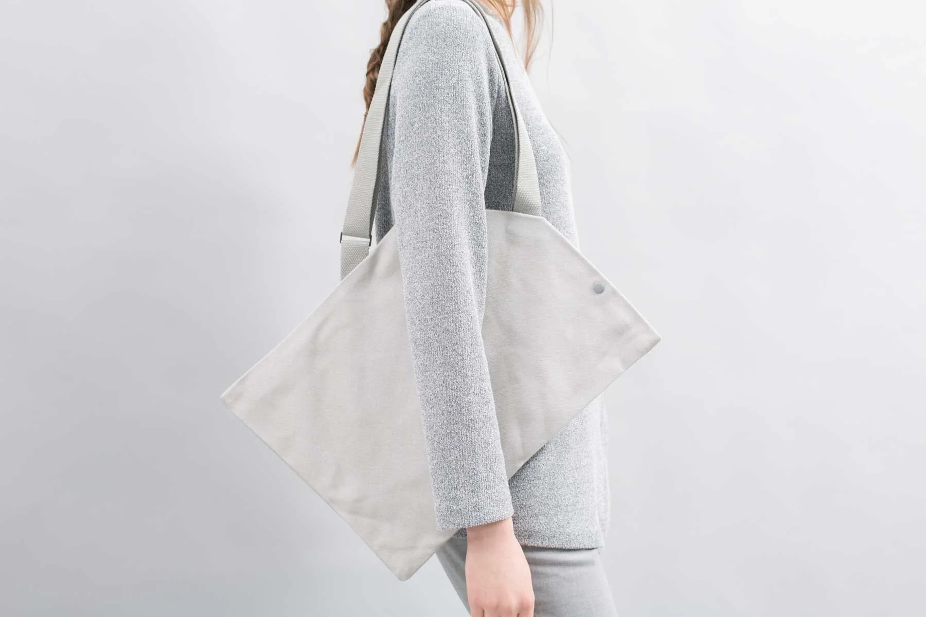 DIAGONAL Cement Grey4.jpg