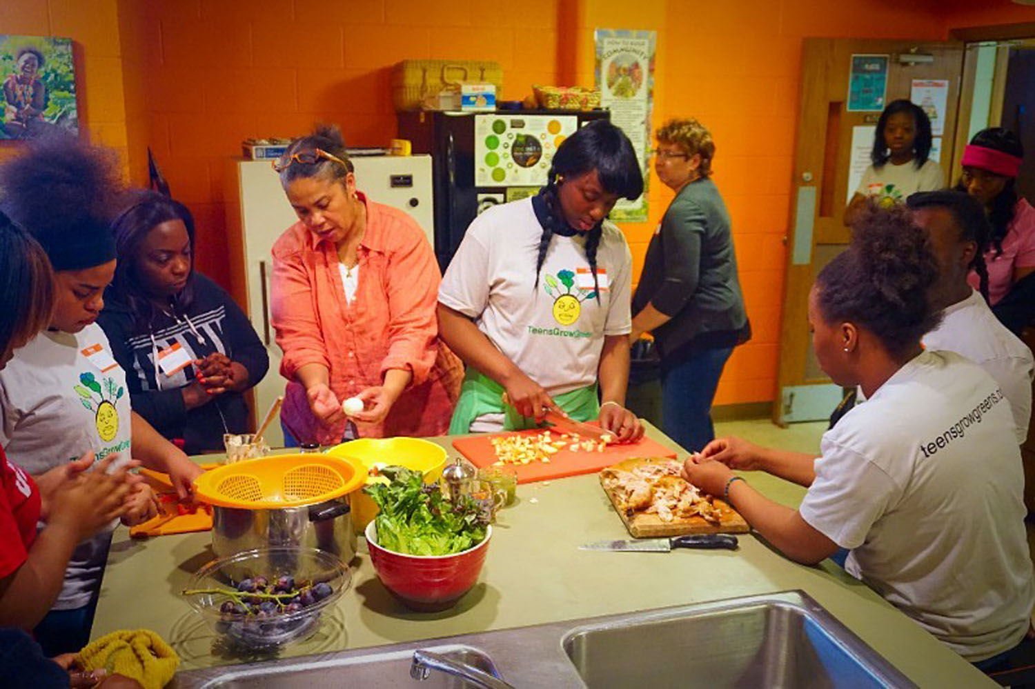 Angela aka the CHip CHick is Sharing TSL recipes & techniques with families.