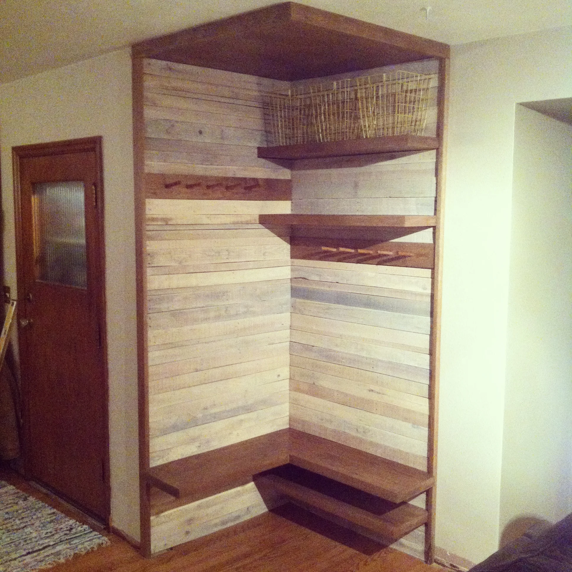  Private Residence Corner Mudroom    