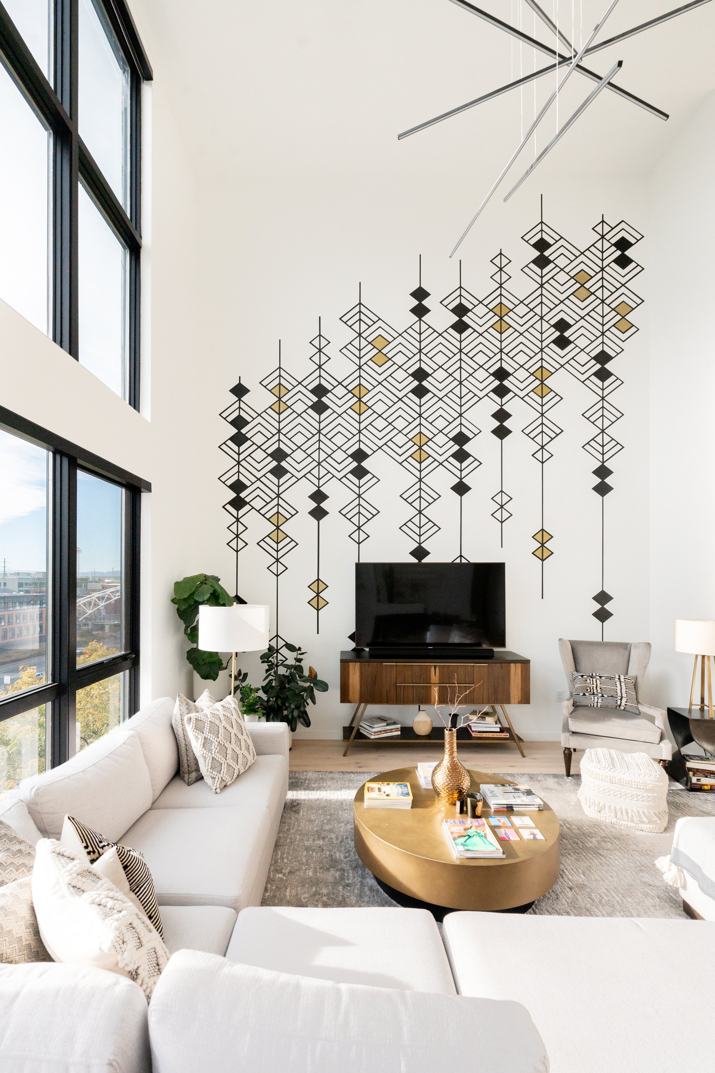 "The Ease of Light", Private Commission, Metallic Gold & Black Acrylic Paint, 15x20', 2020. Photo credit: AT Media Co. LLC