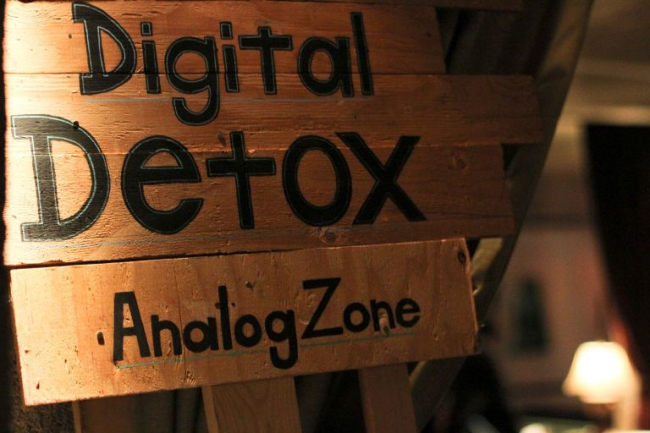 016 digital detox.png