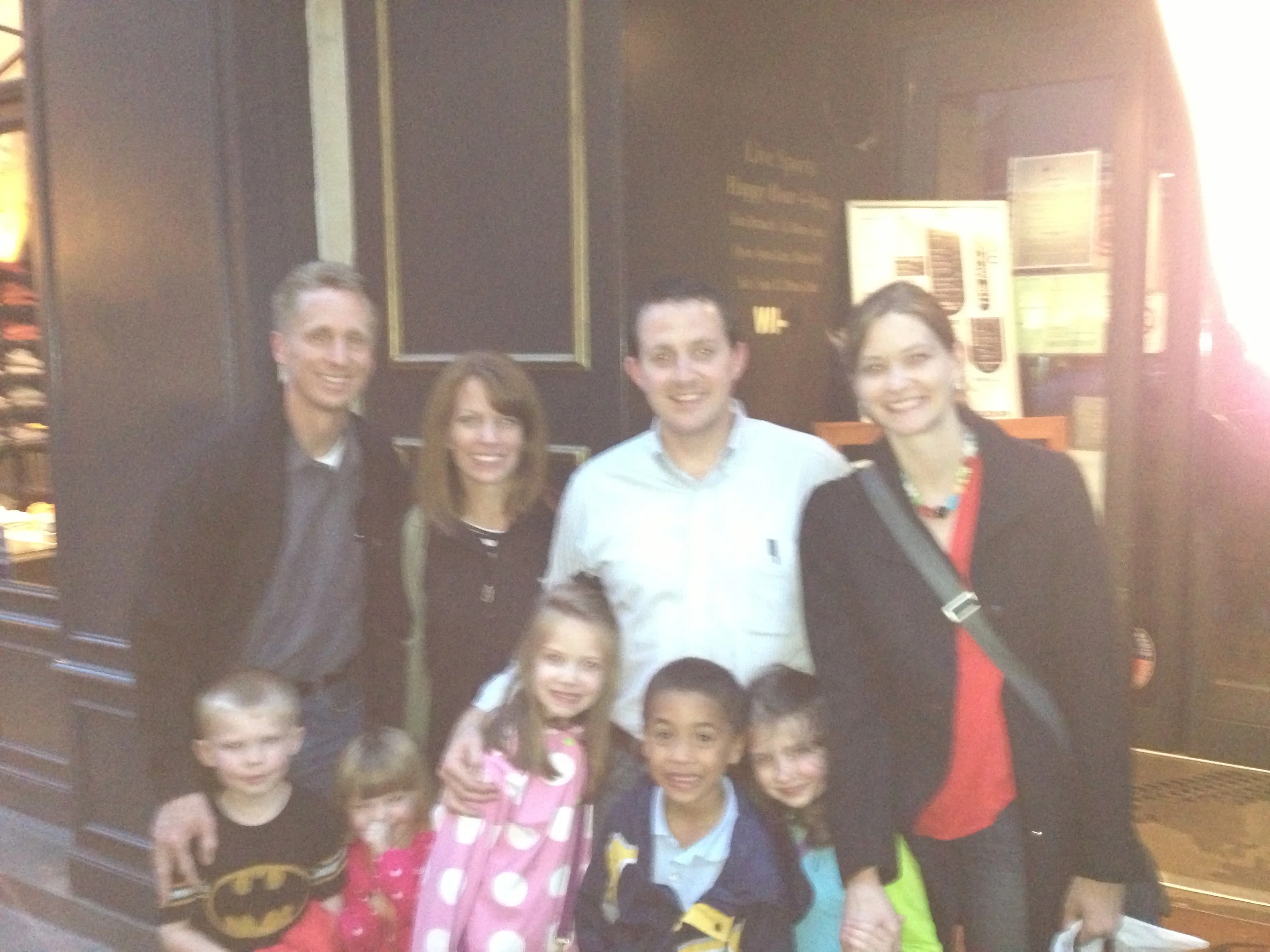 Out to dinner with our new friends that are heading back to the States this week....bummer!!!