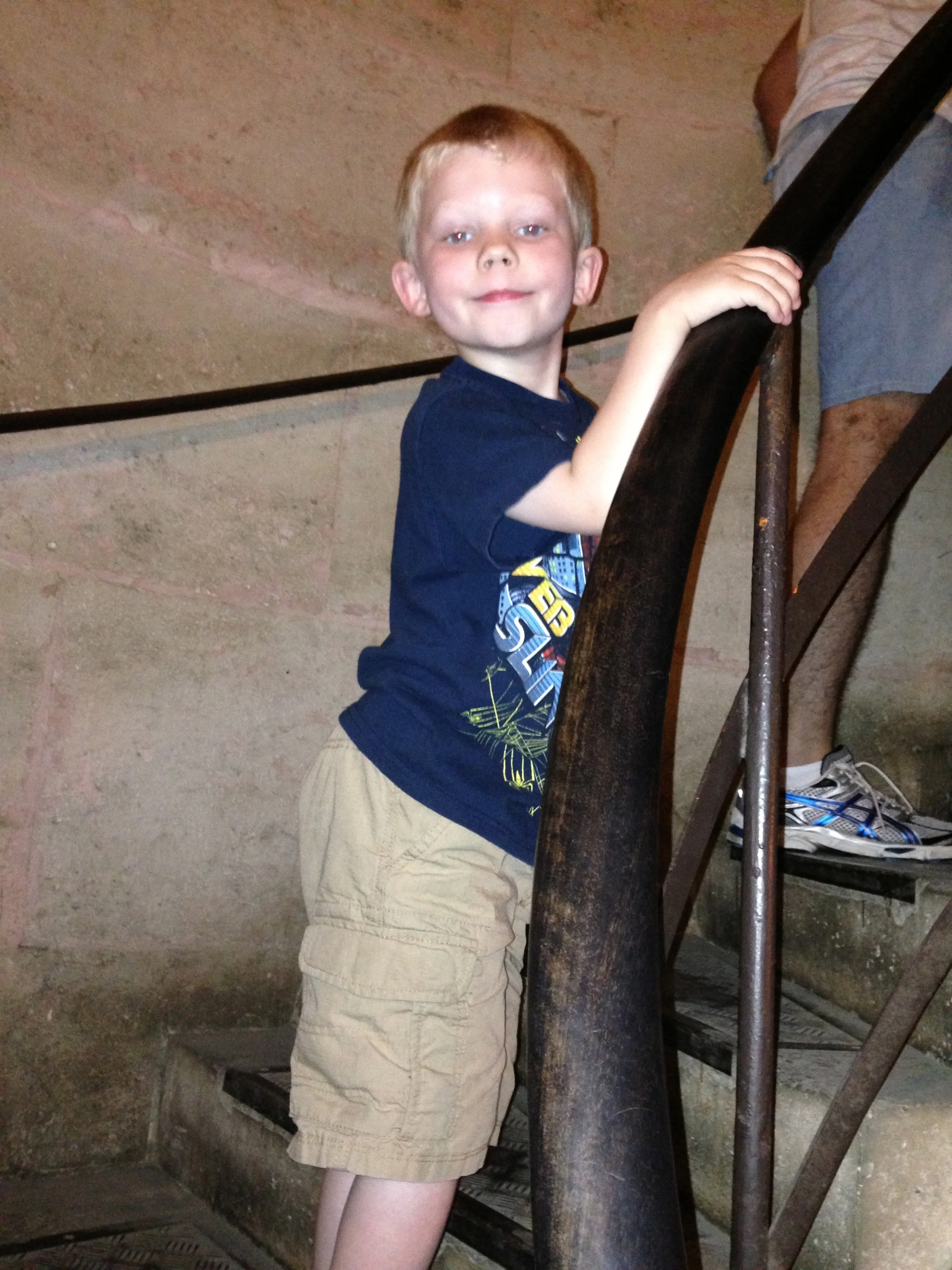 Lance going up the Arc de Triumph.