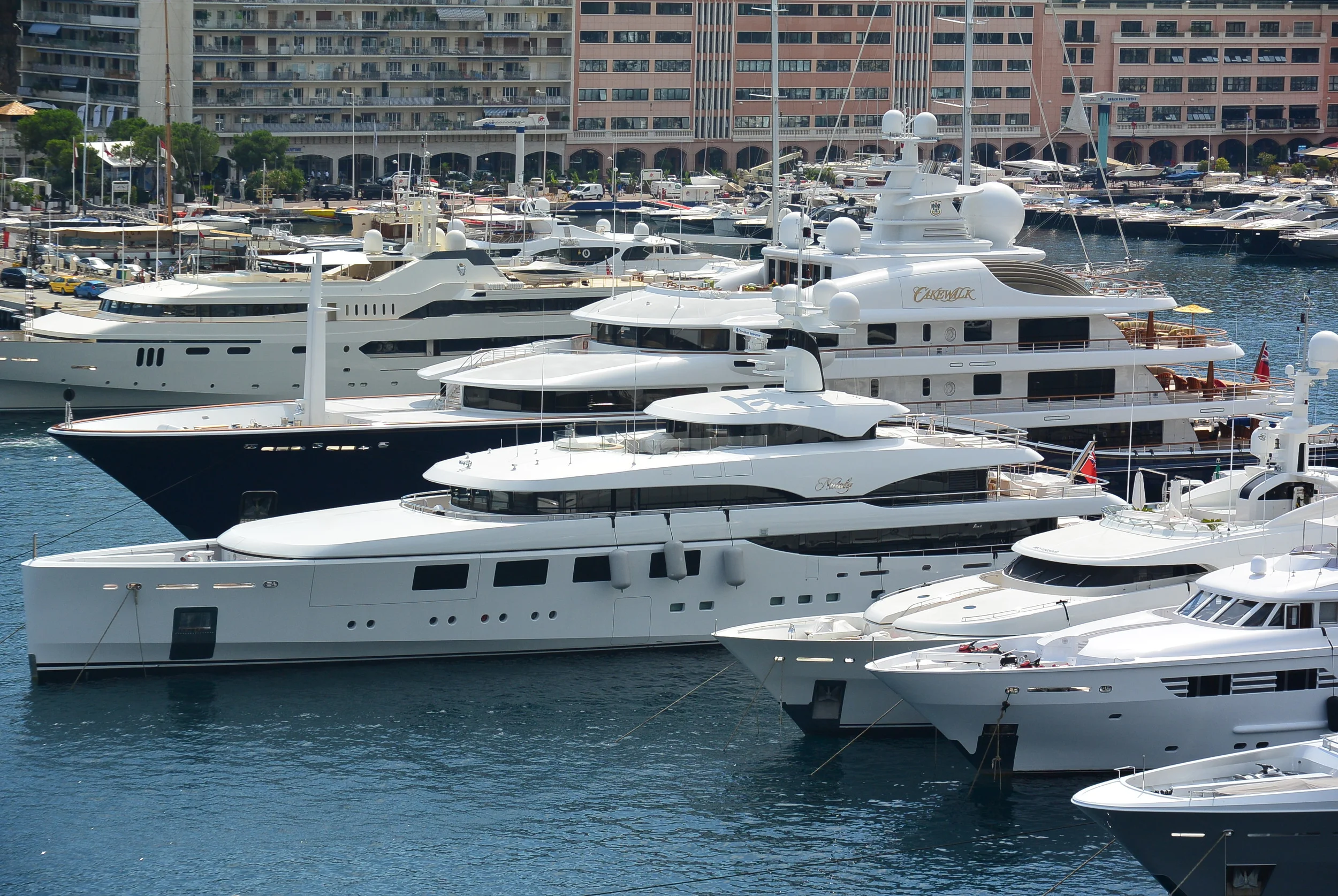 Look at all these yachts!! &nbsp;what do these people do?