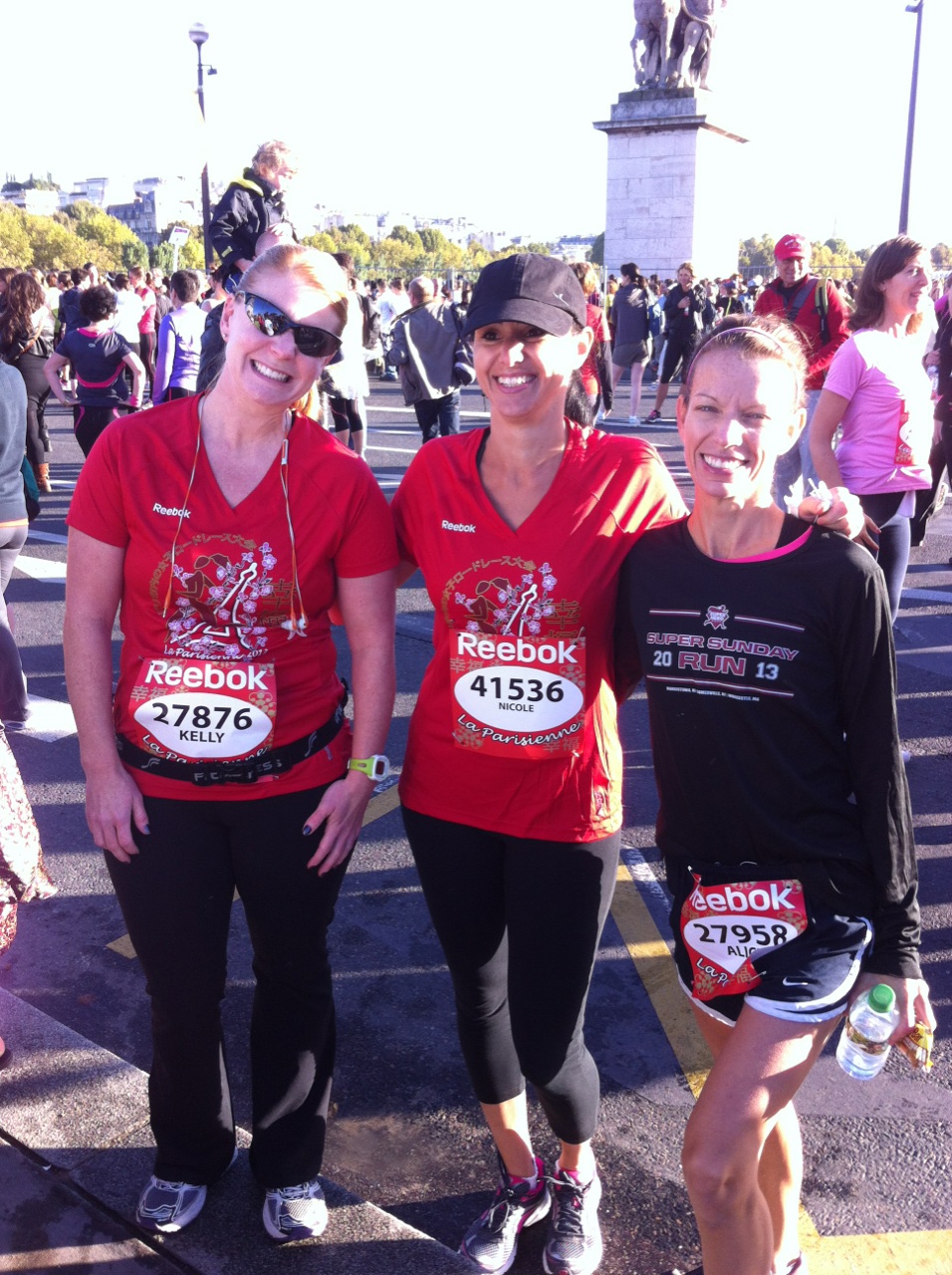 La Parisienne race with my girls.