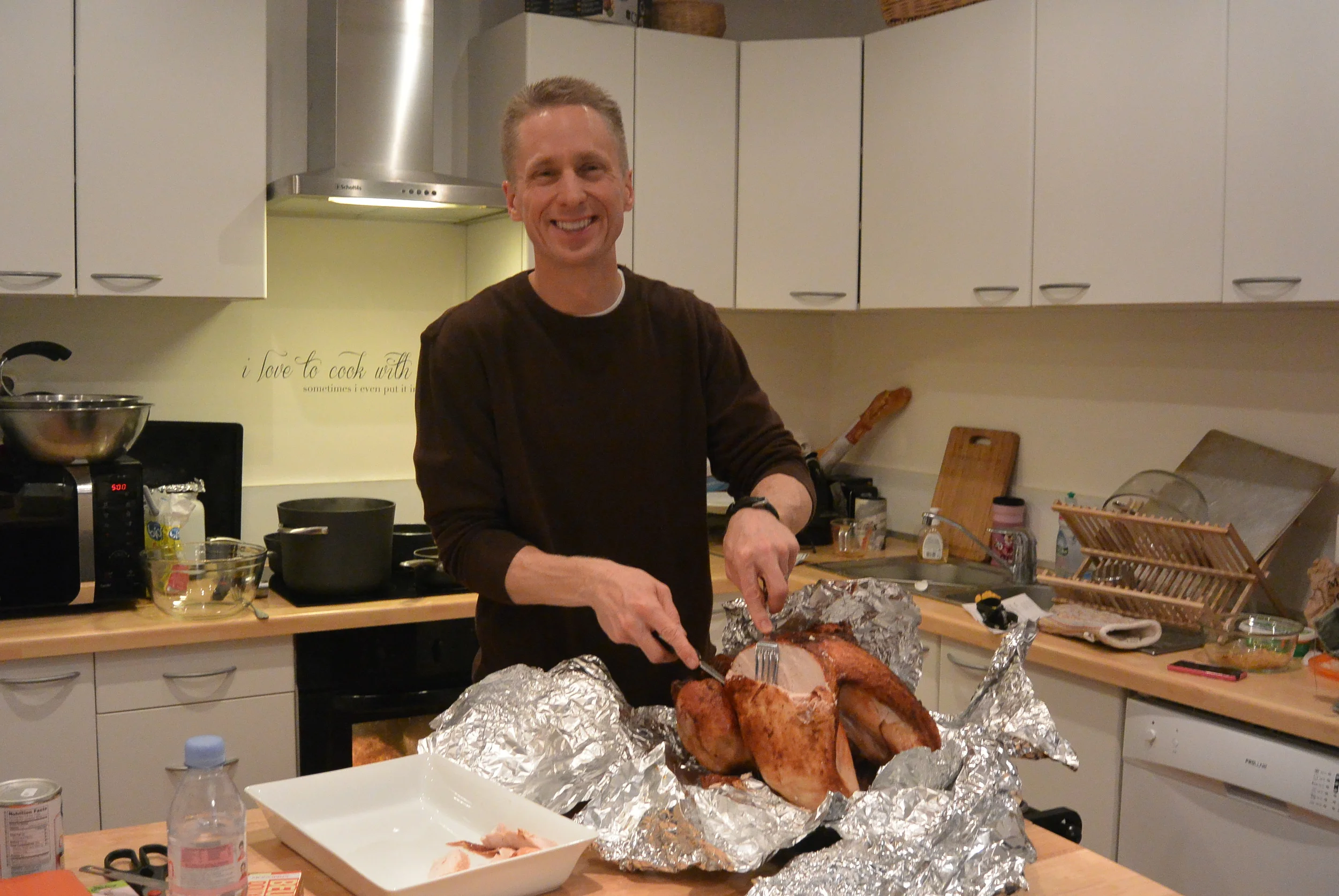 Daddy carving the Turkey!