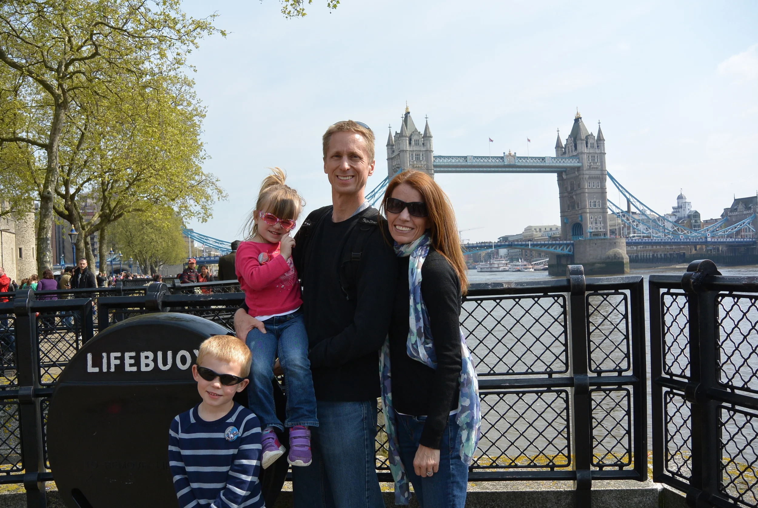 Tower Bridge, I have the exact picture 20 years ago with my good friend Loretta! (need to find that picture)