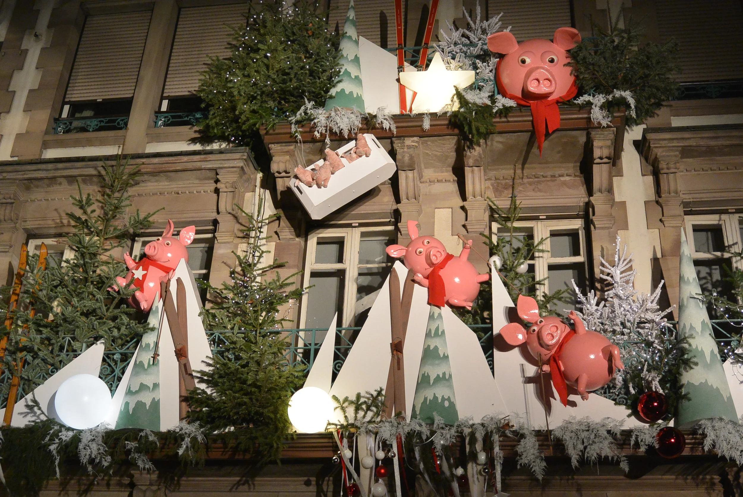 Everything in this city is decorated