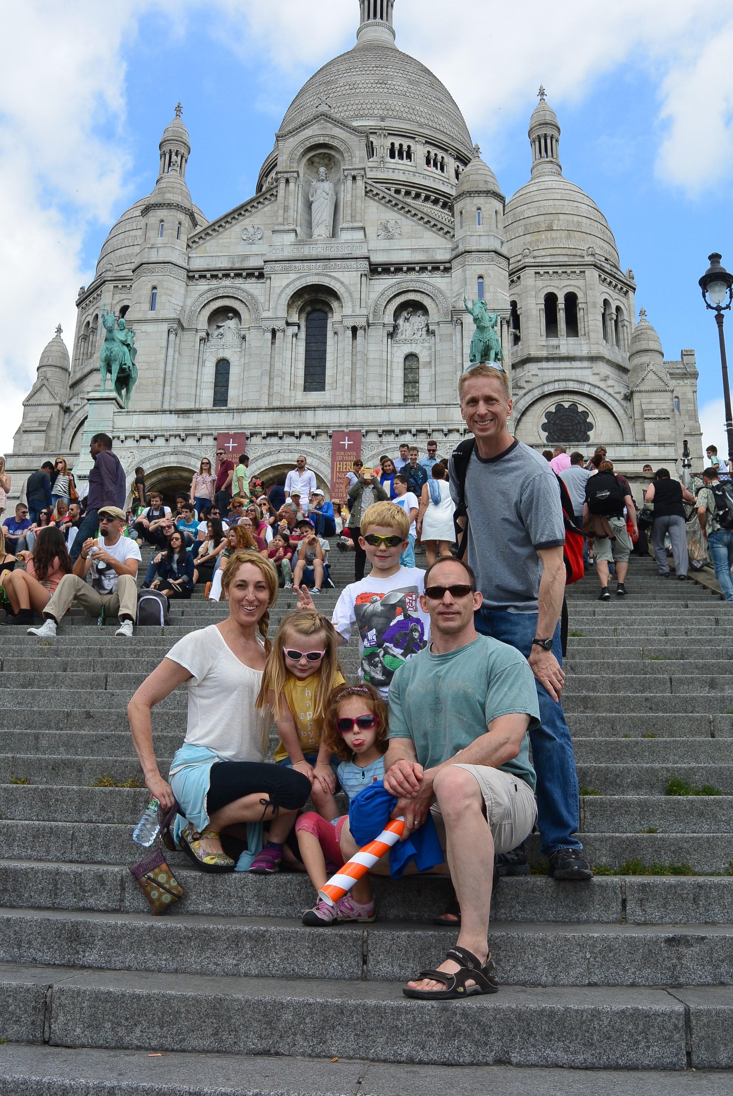 The Fahrney Family @ Sacre Cour