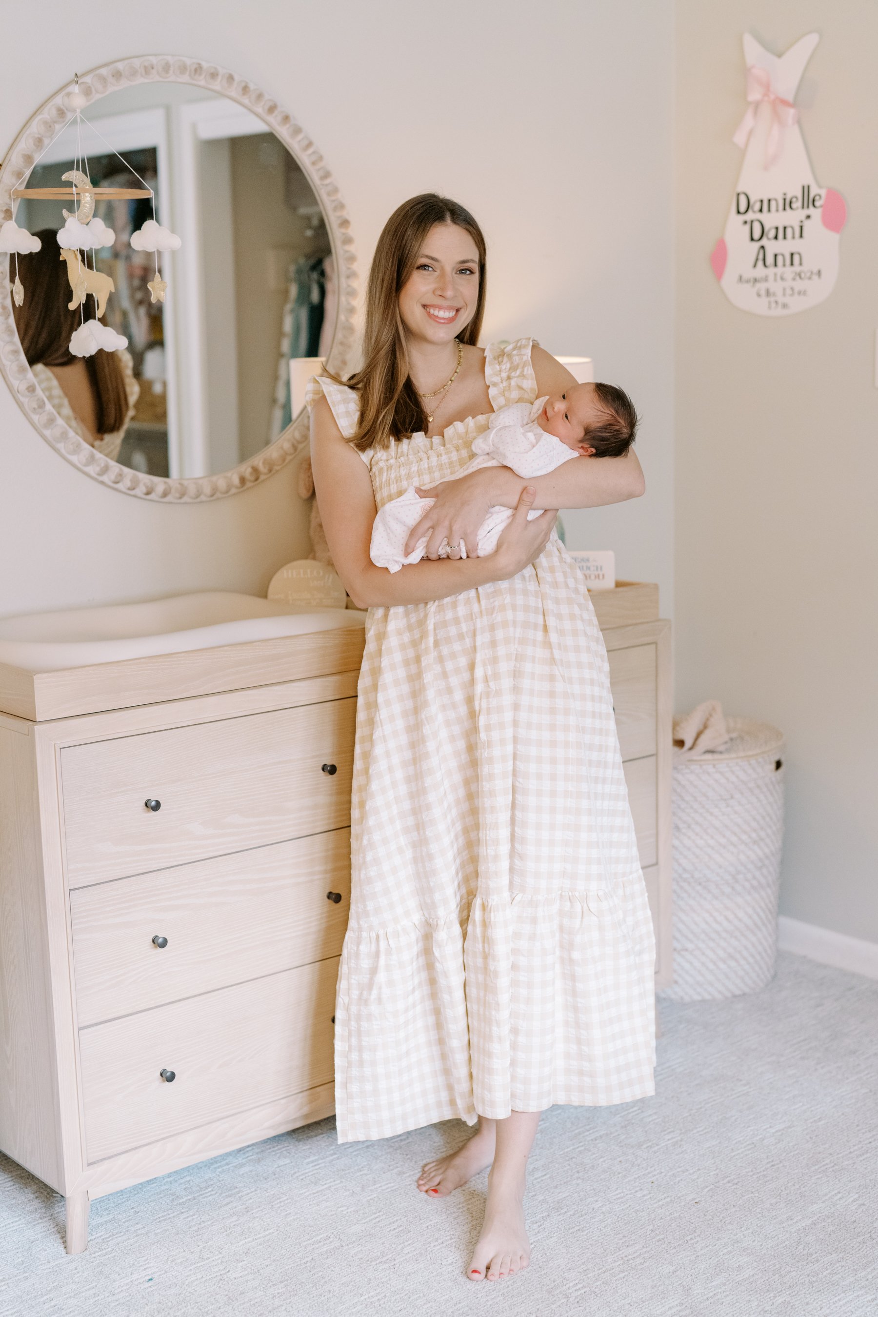 dani-newborn-session-preview-36.jpg