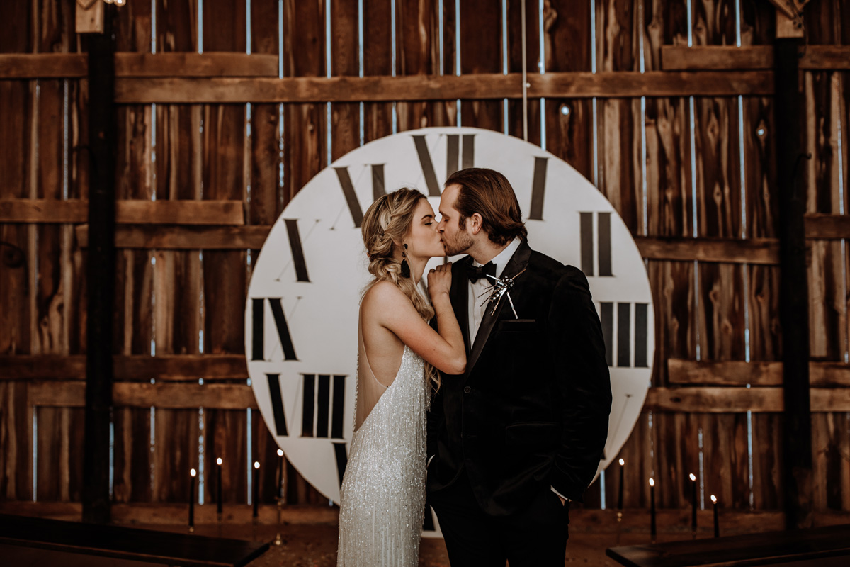 gilbertsville-farmhouse-nye-wedding-inspiration