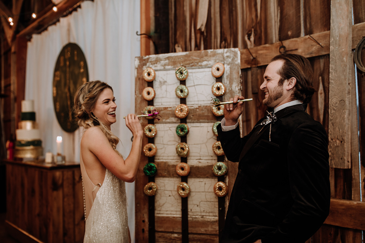 gilbertsville-farmhouse-bride-groom-wedding-photography