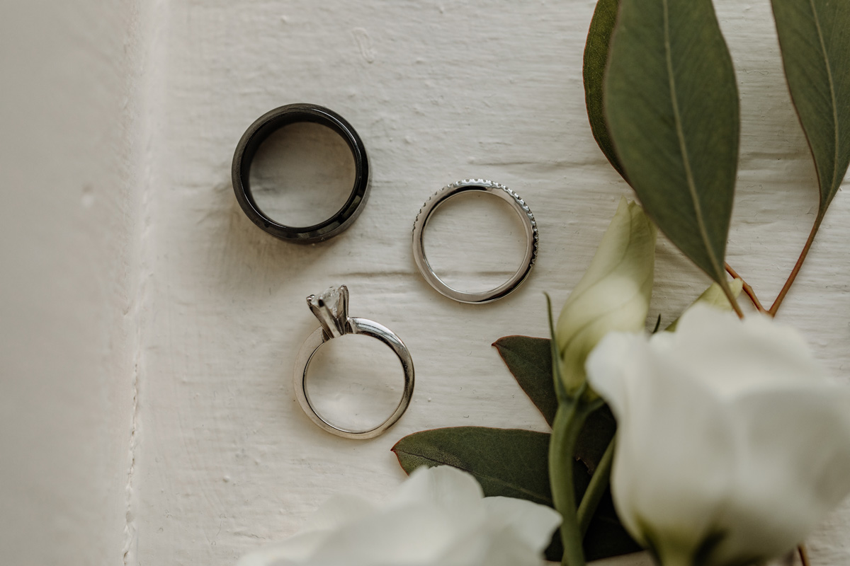 romantic-winter-wedding-details