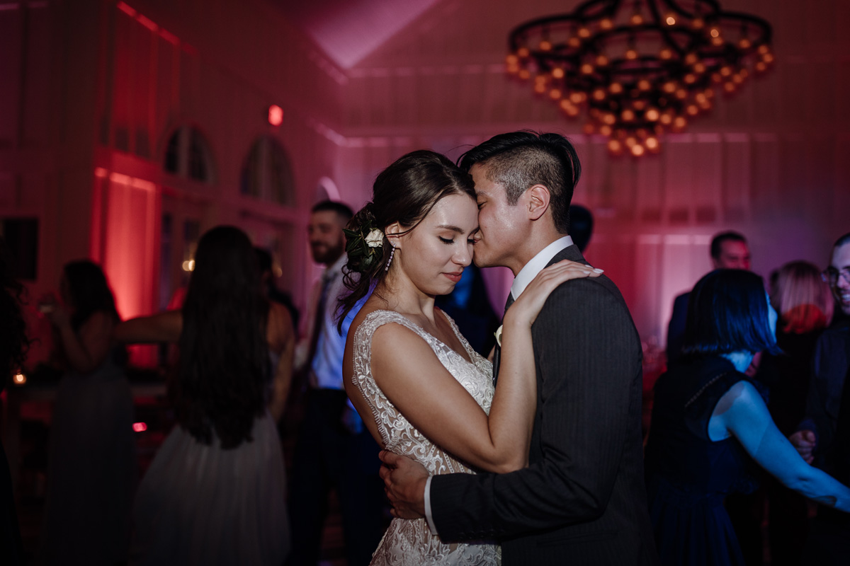 ryland-inn-nj-wedding-reception-dancing