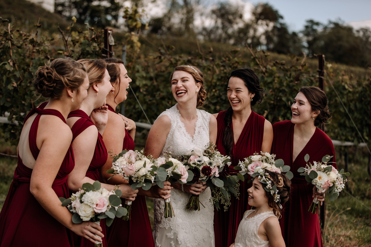 grandview-vineyard-wedding-party-portraits