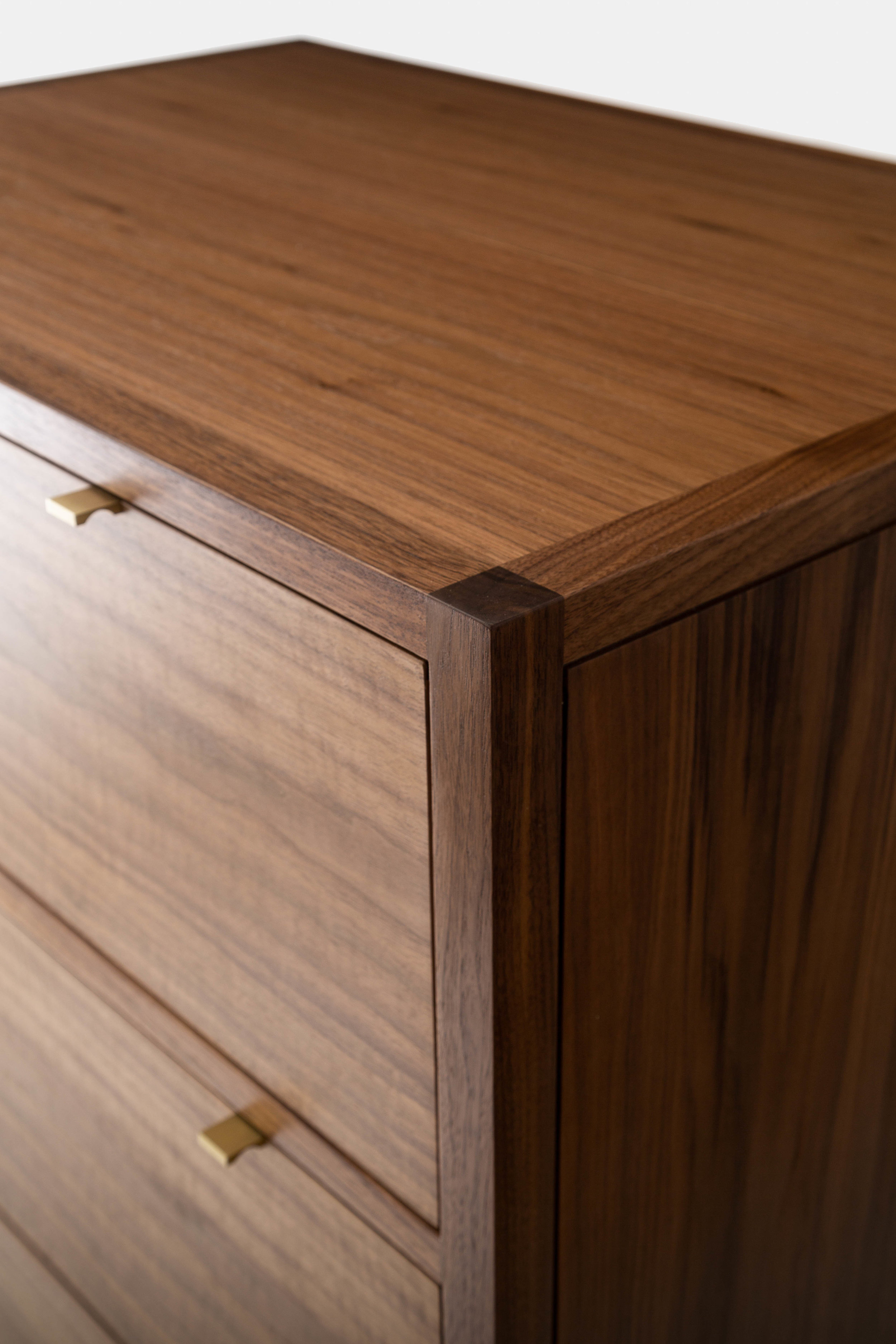 Laska.Dresser.Top.jpg
