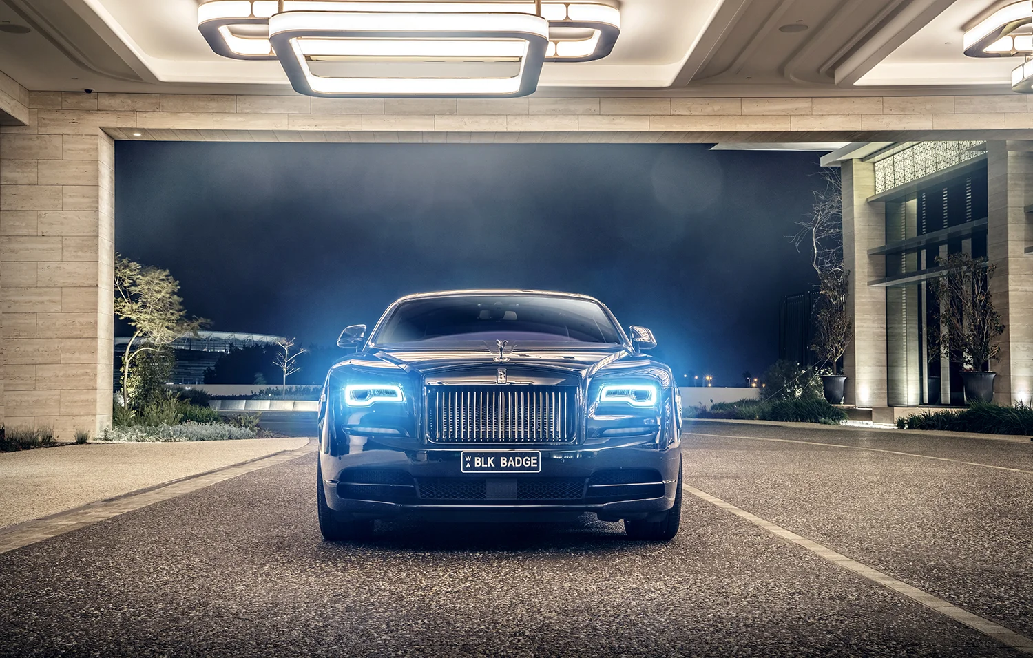 wraith_blackbadge_crown-2.jpg
