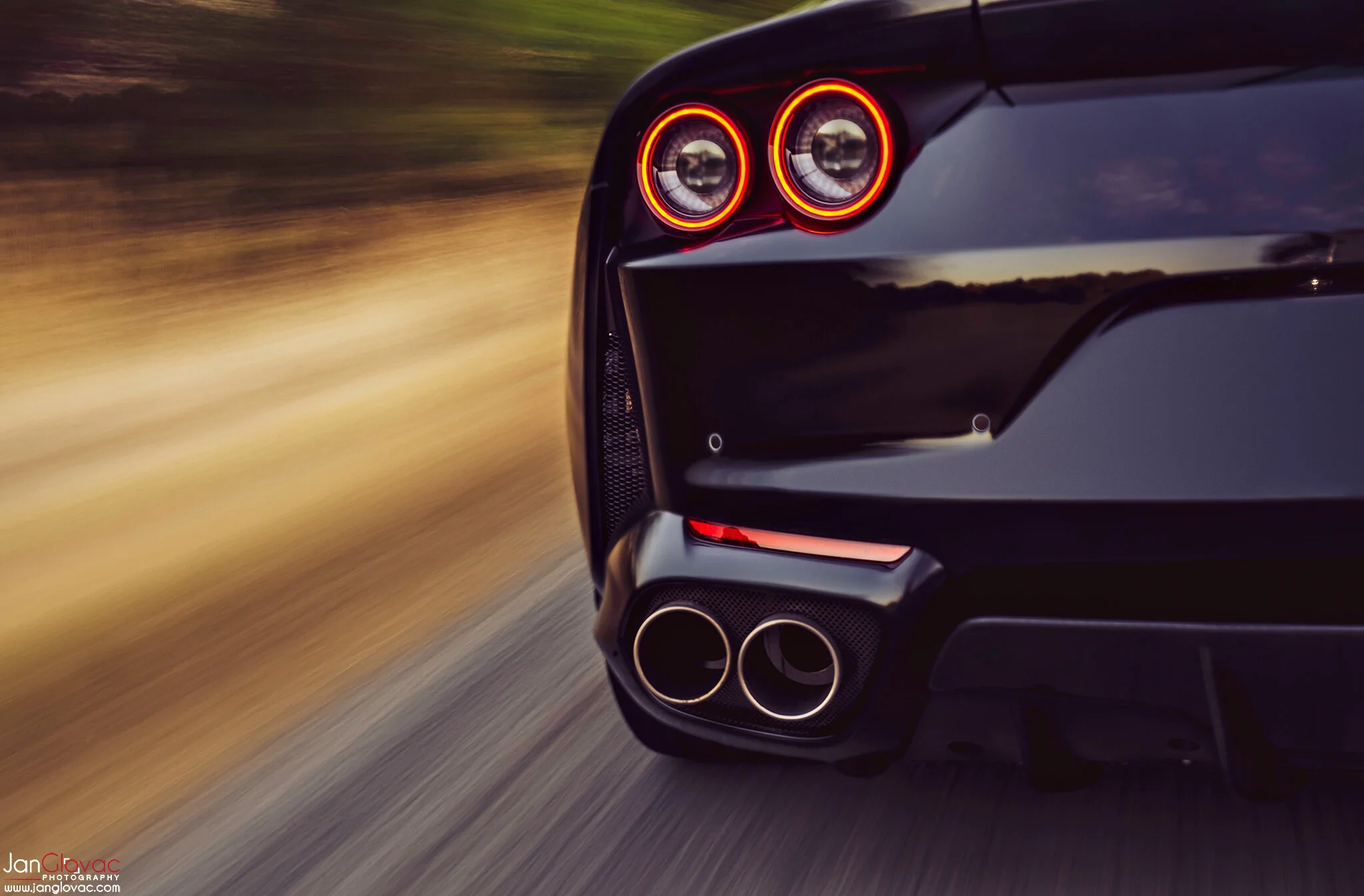 812_Superfast_3_2048.jpg