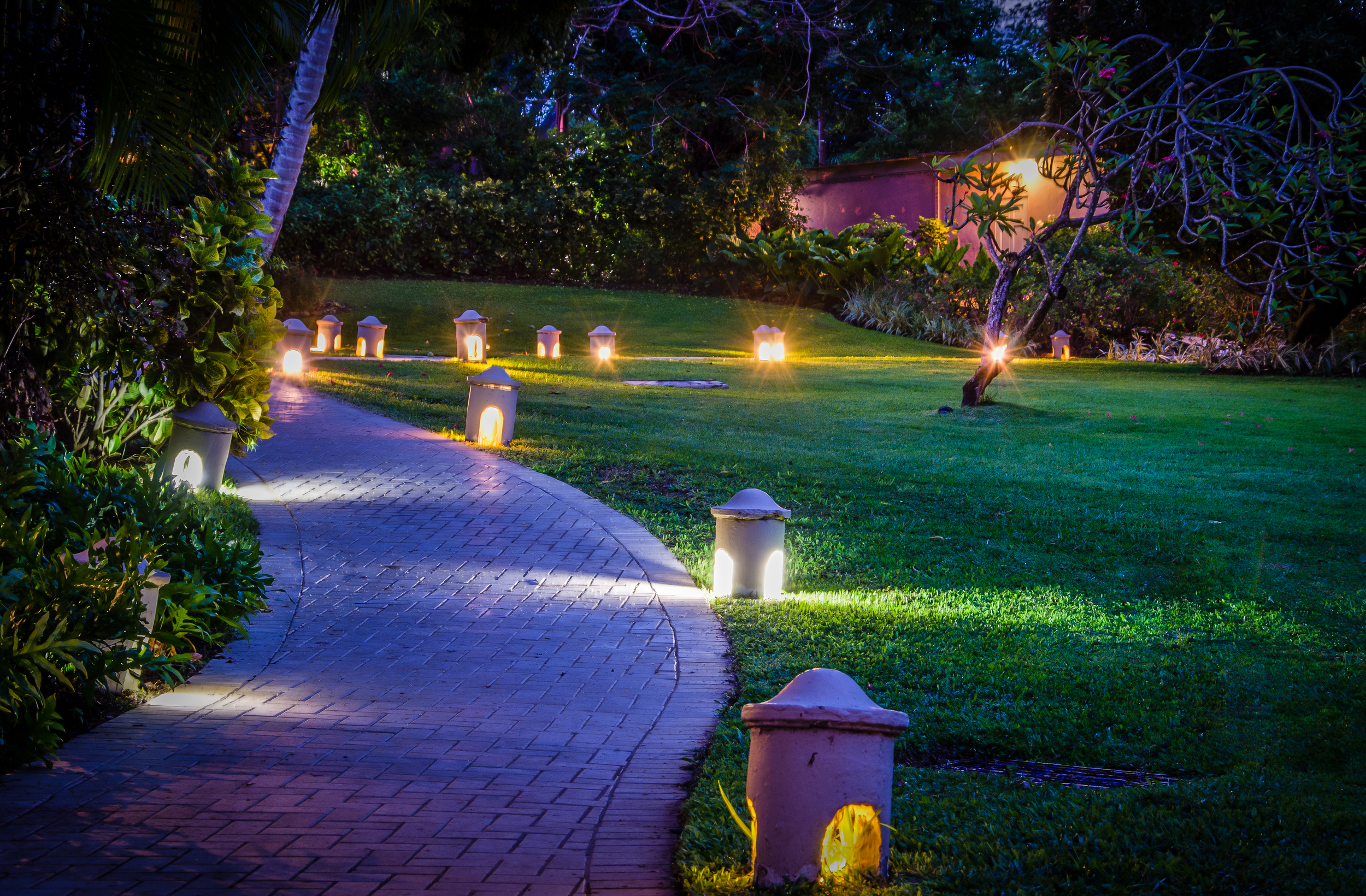 Barbados Walkway HDR.jpg