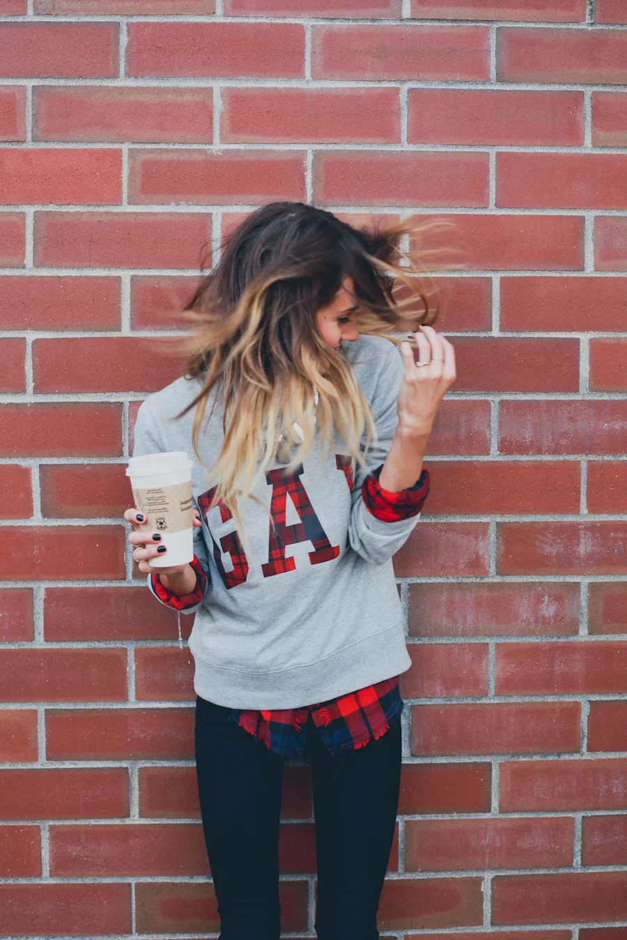GAP Styld.by - Plaid-Grey Sweater-11.jpg