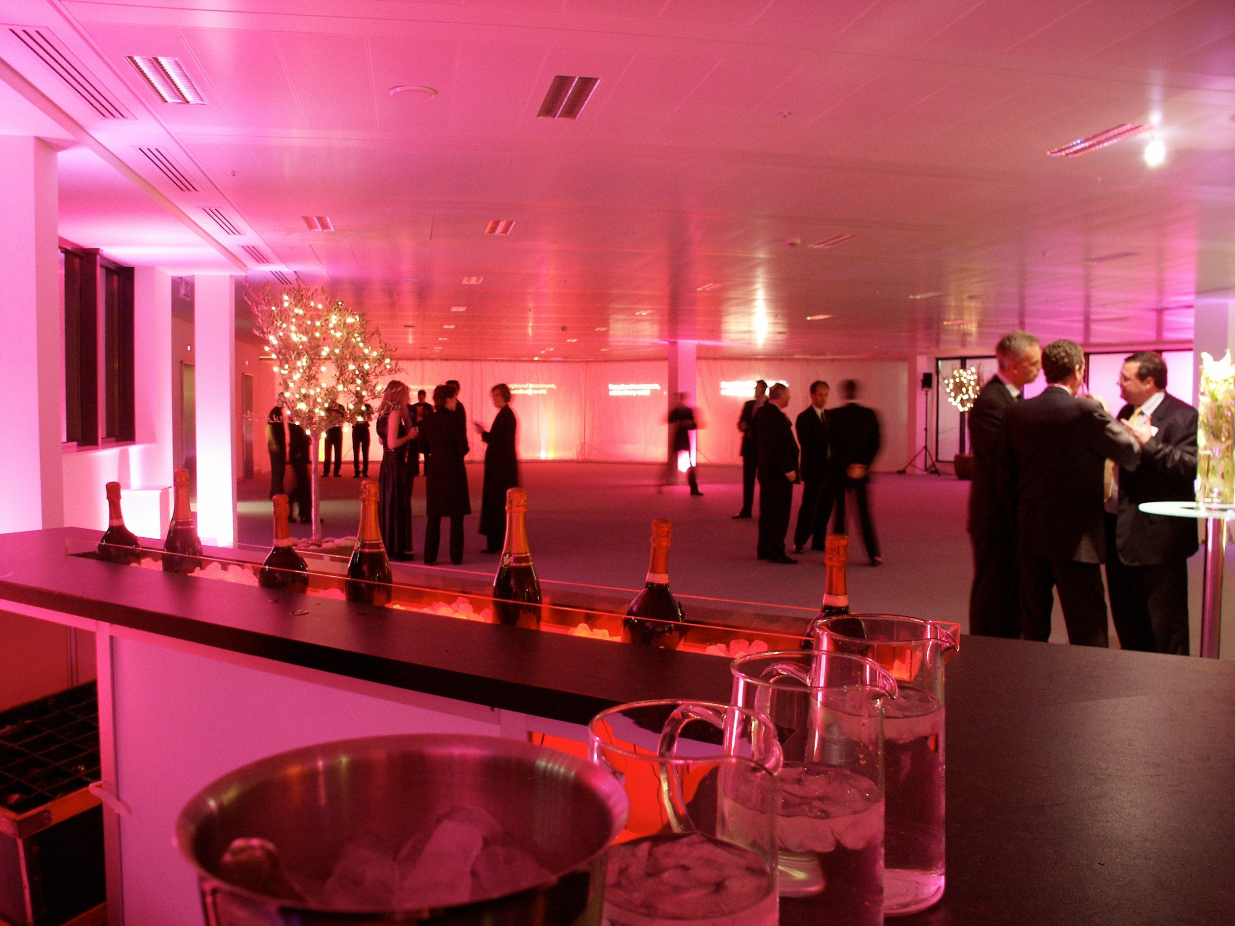 STD20 - 043 ice bar colours.jpg