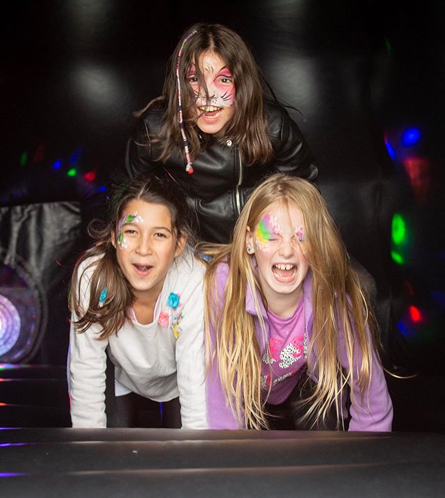 Some crazies I bumped into yesterday .
.
.
.
#facepainting #purebrilliantevents #kidsarethebest #irlscotland #irishcultureday #stockbridge #bouncydisco #humanpyramid #bonnielassies #irishconsulateedinburgh