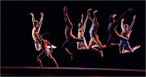 In Central Park: Members of the Dayton Contemporary Dance Company performing in “Still Present,” created by Gina Walther in homage to the troupe’s founder. Credit Michael Nagle for The New York Times.