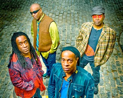 livingcolour.jpg