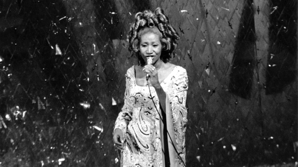 Academy Awards (1975) Aretha Franklin performs “Wherever Love Takes Me” from “Gold” during the 47th Academy Awards. AP PHOTO/REED SAXON