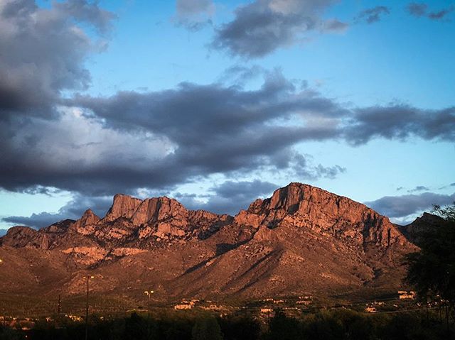 Sunset glow on Pusch Ridge.  #sunset #tucson #glow #iphonephotography #mountains #landscape #raymondvestalphotography