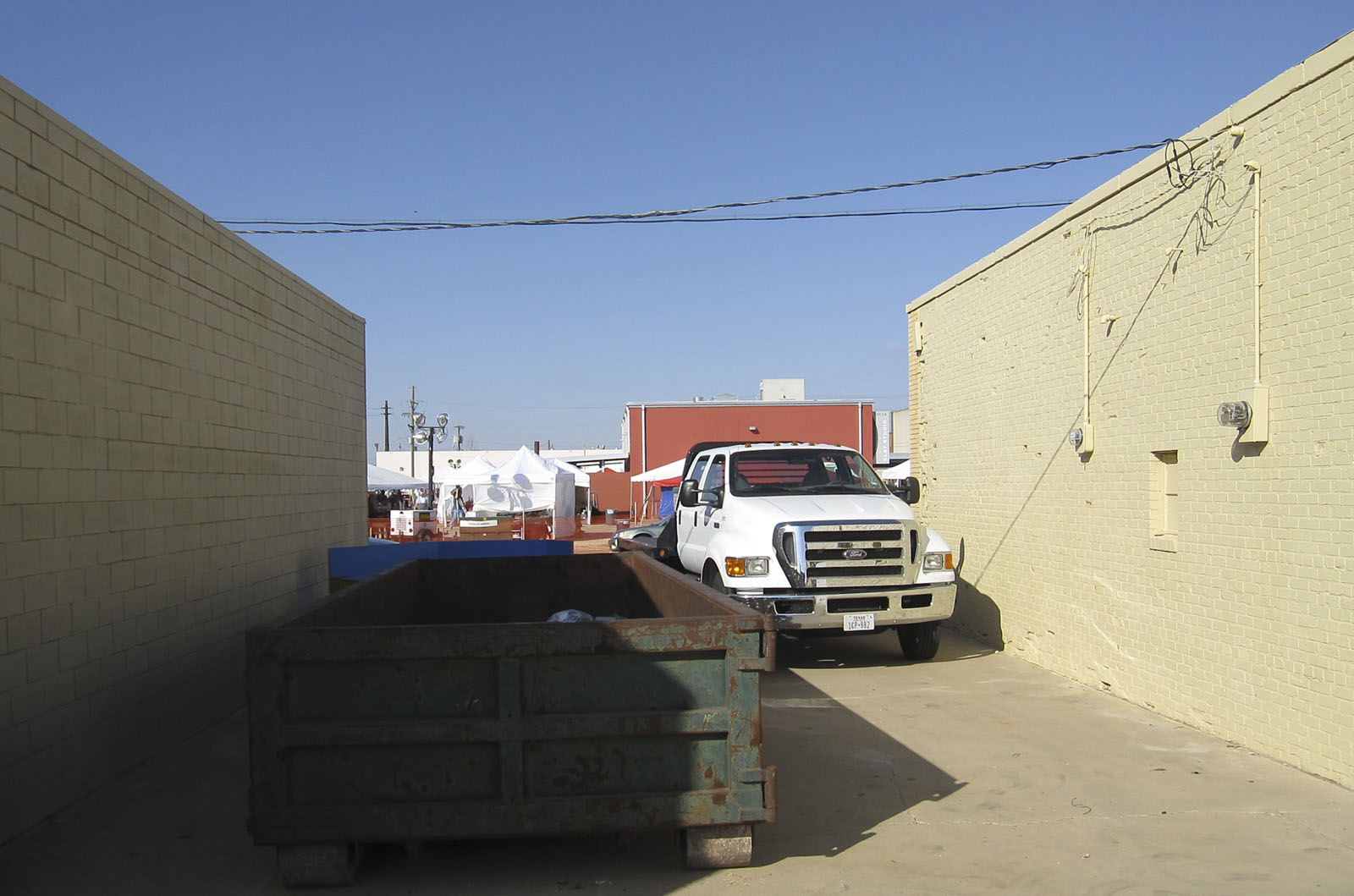 04_courtyard_11_08_2011_web.jpg