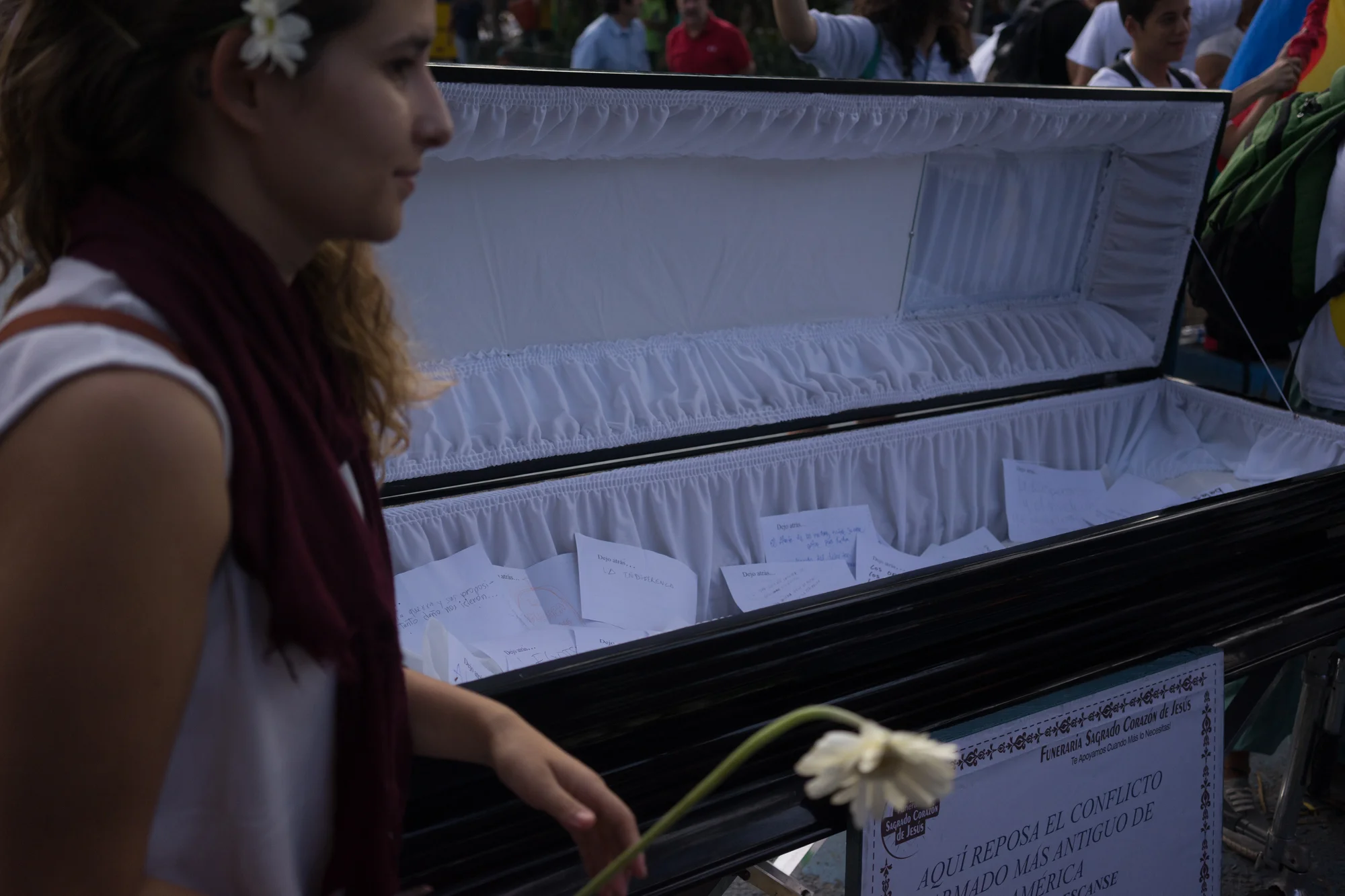 Buring the colombian conflict
