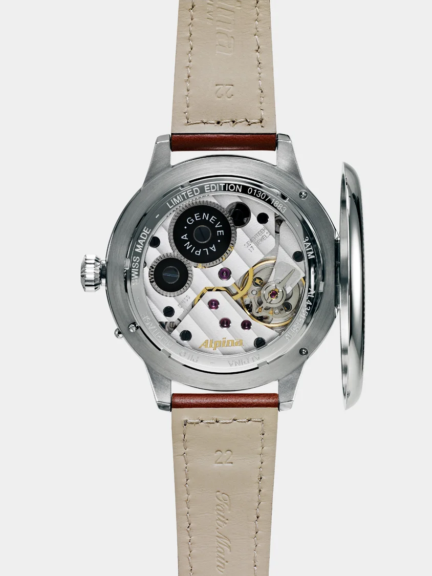 pilot-caseback-open-02a.jpg