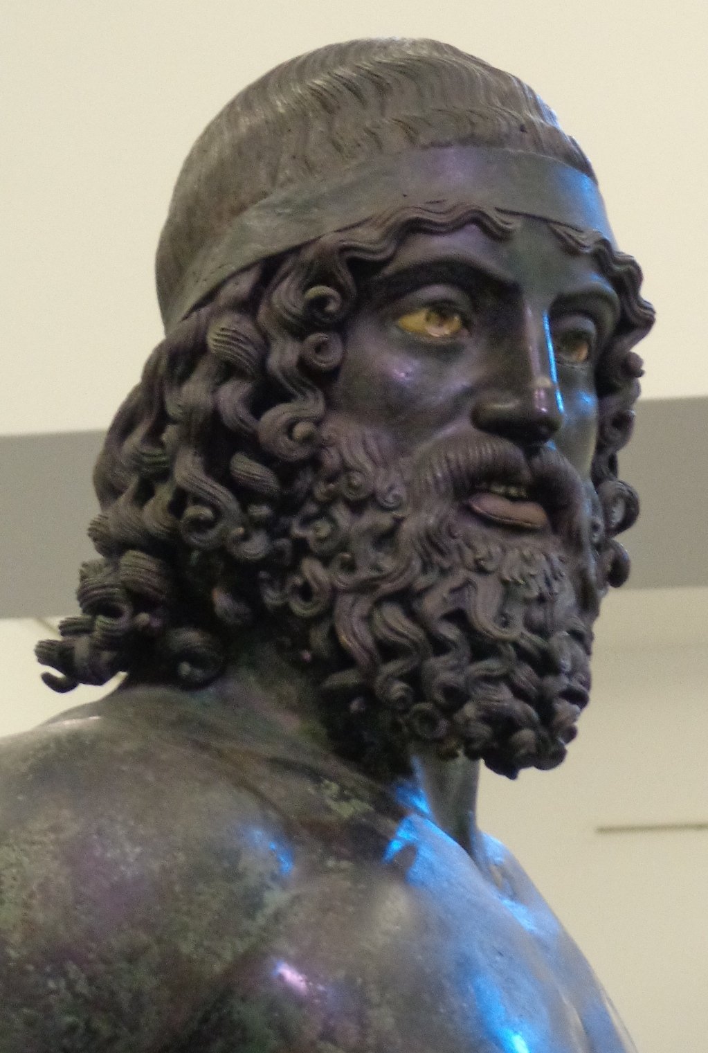 Riaci Bronze Museo_Magna_Grecia_07_(cropped).jpg