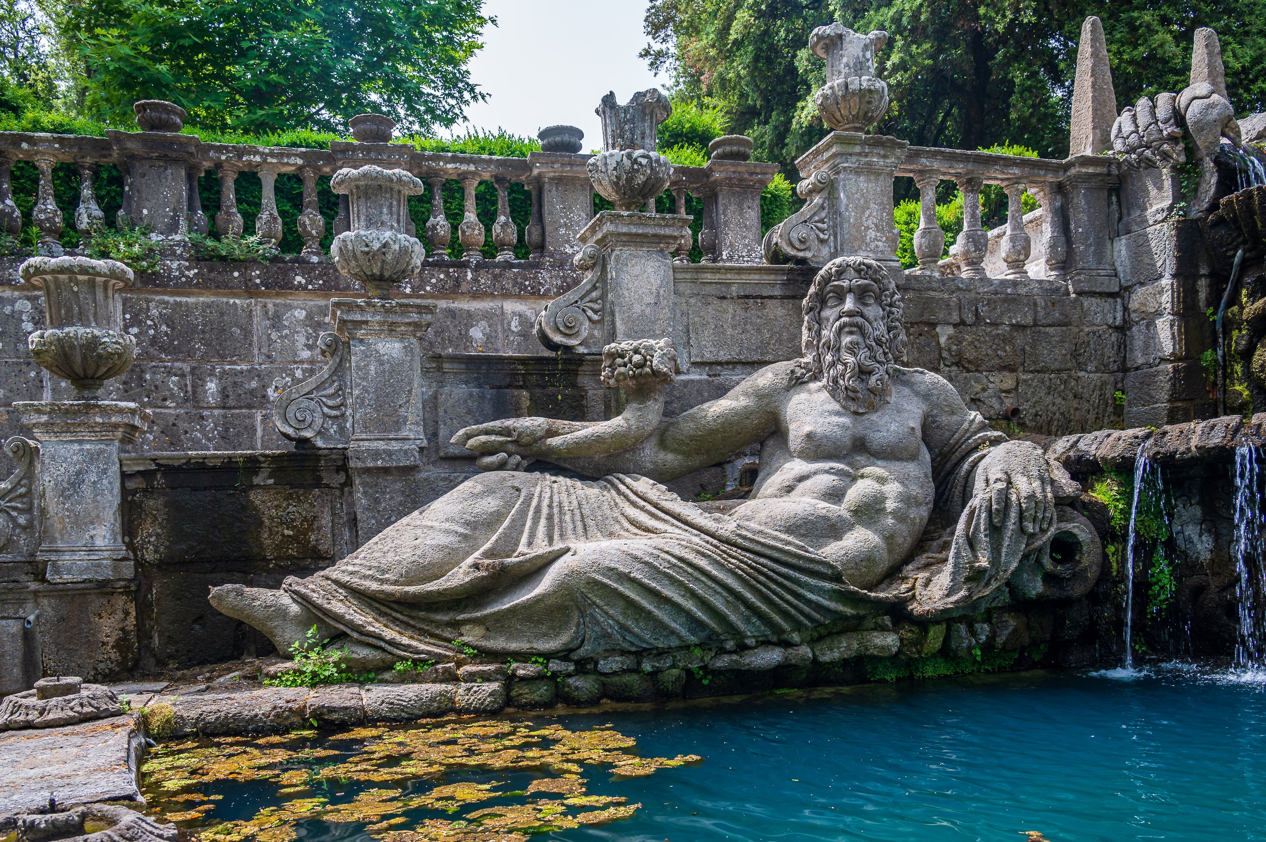 mannerist-garden-surprise-bagnaia-viterbo-central-italy-attributed-jacopo-barozzi-da-vignola.jpg