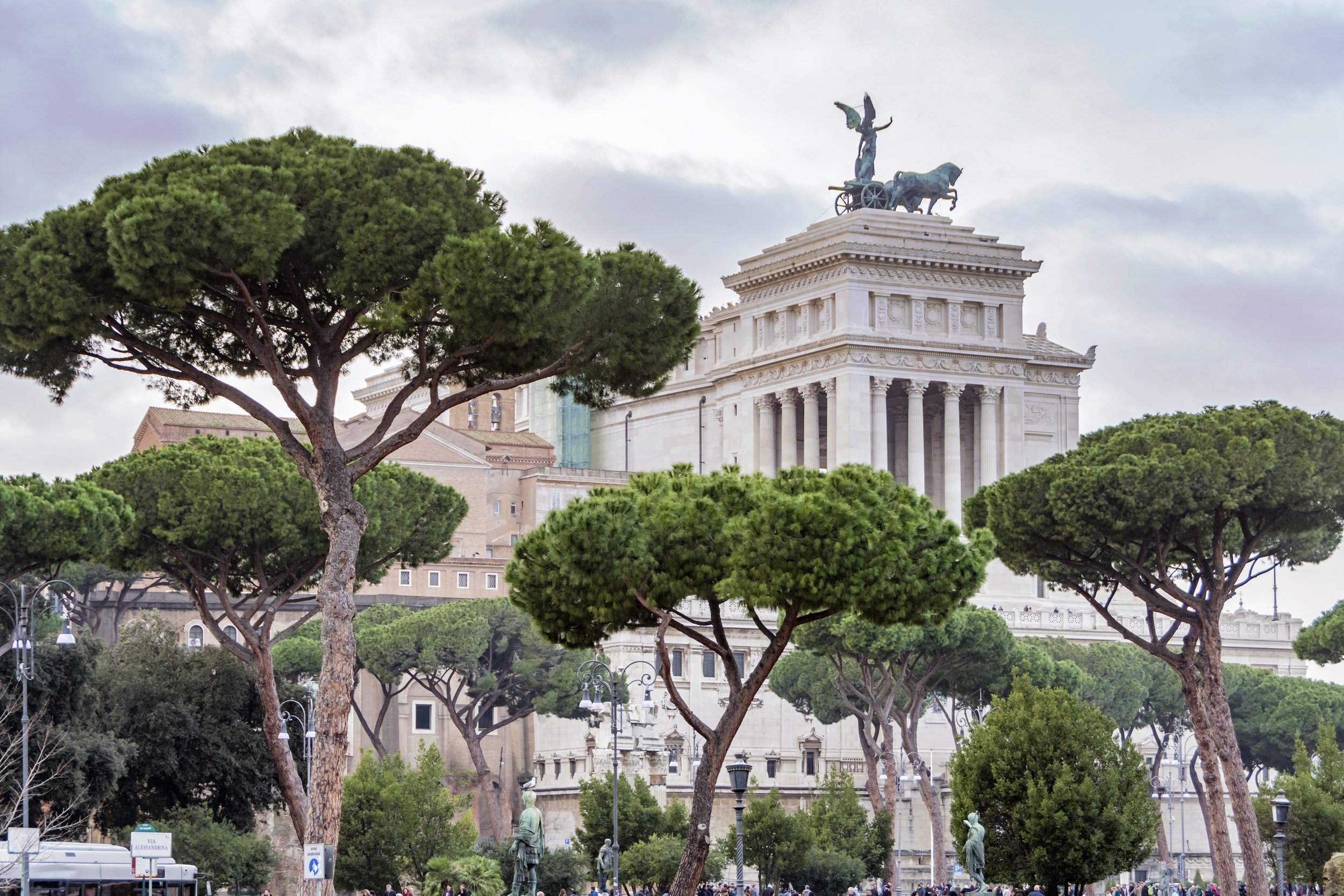 vittoriano-monument-building-rome.jpg