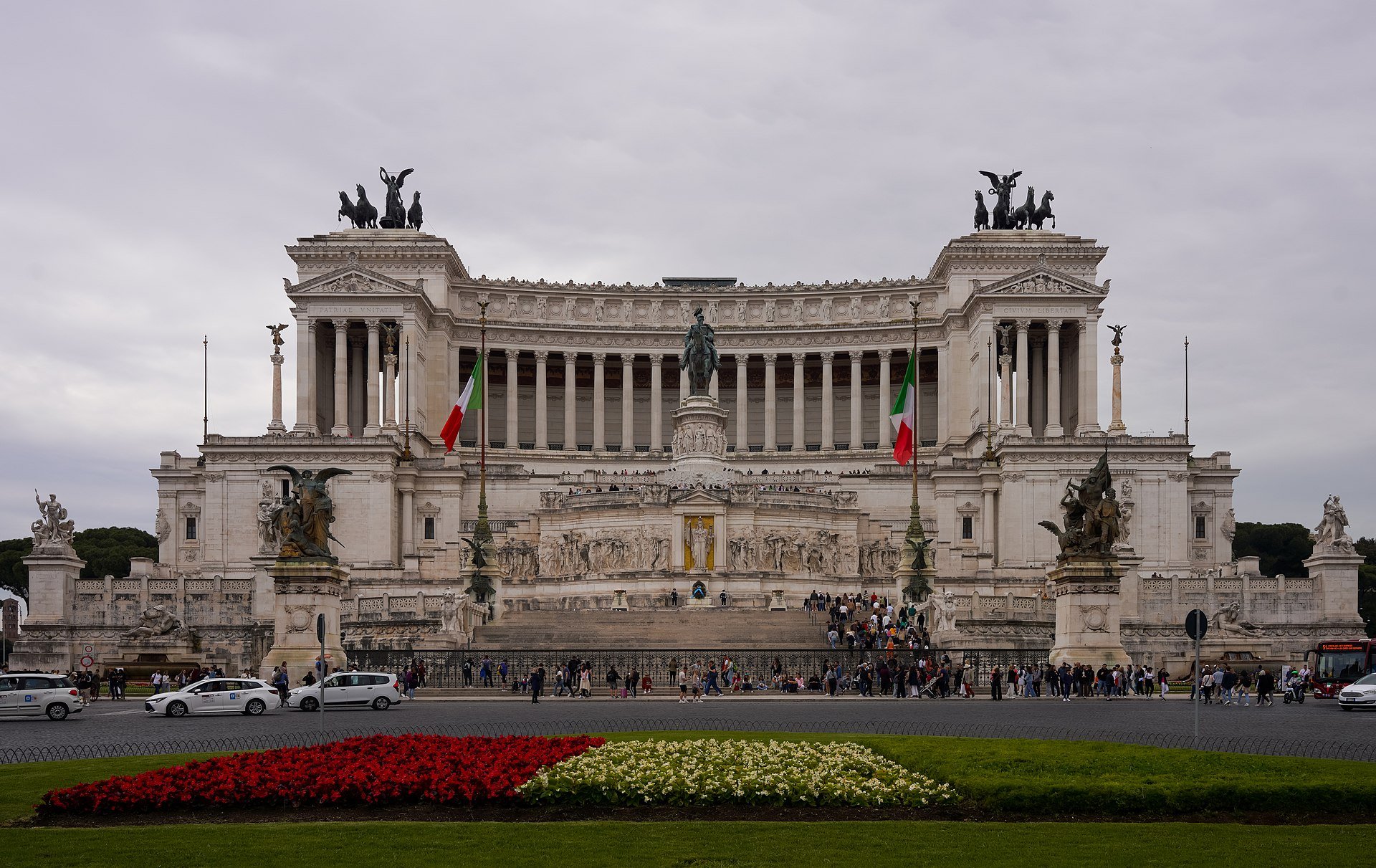 Altare_della_Patria_(Roma) Victor Emmanuel II Monument.jpg