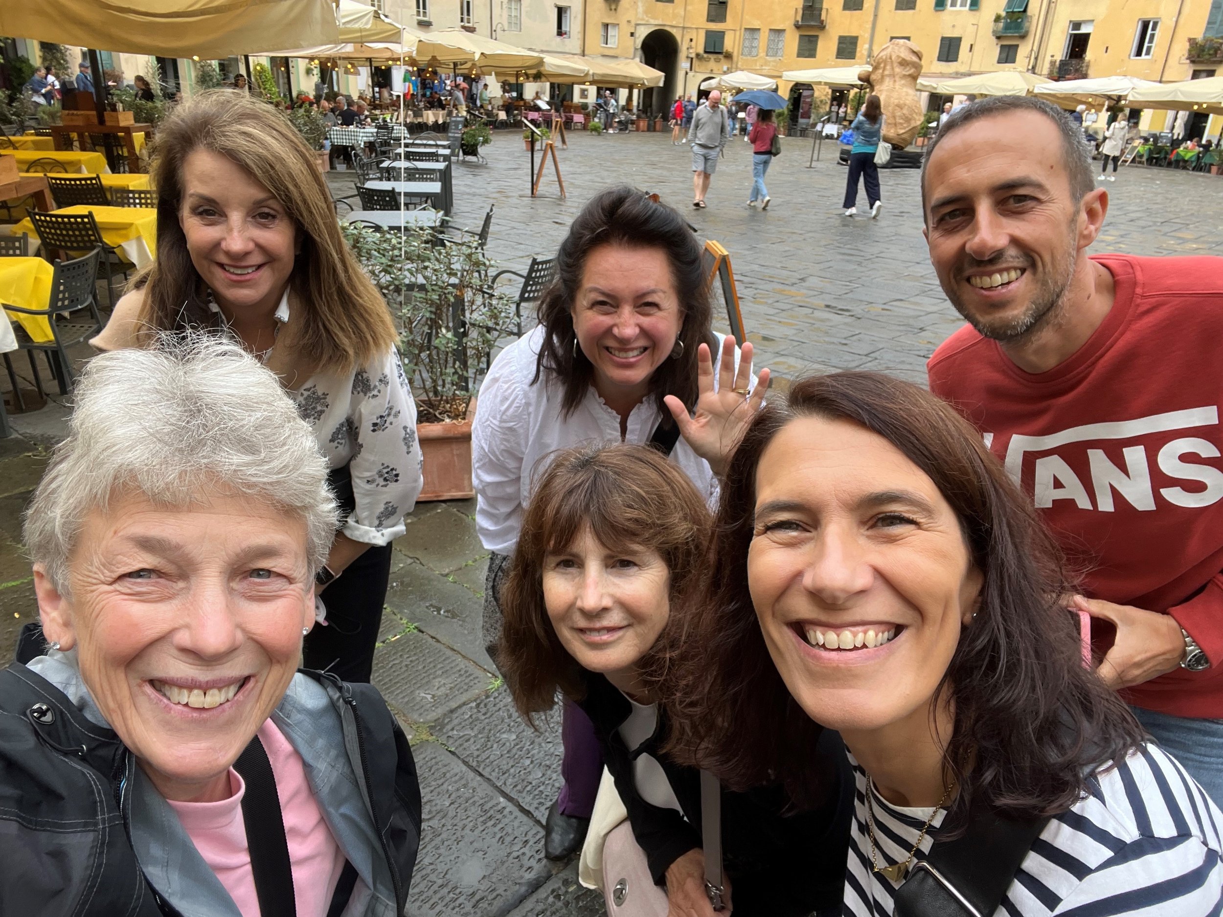 Cinzia and Gabriele with group in Lucca 2022.jpg