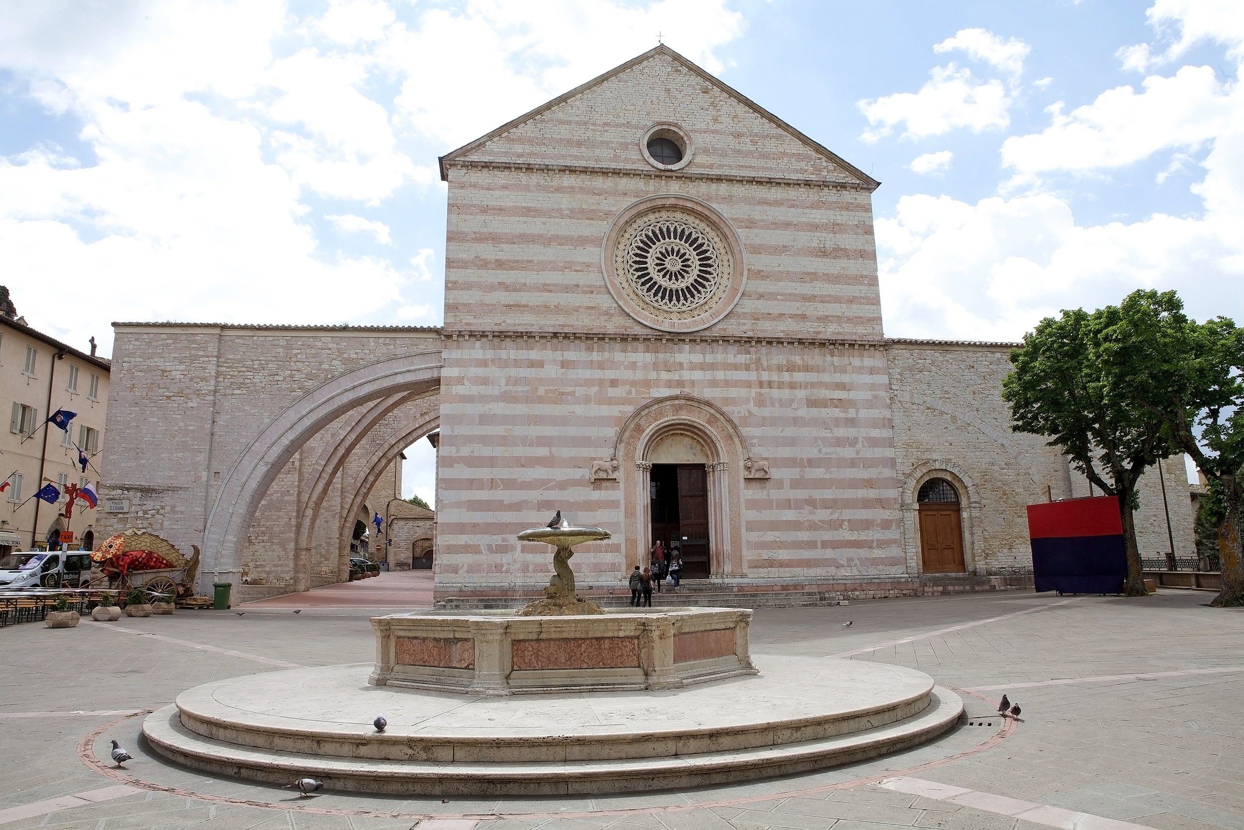 dreamstime_l_78178604 Basilica of Santa Chiara in Assisi by Antonella865.jpg