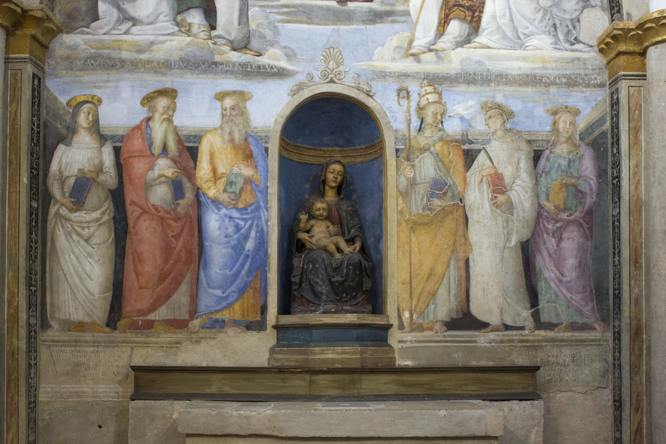 dreamstime_m_Photo 179286526 Greta Gabaglio  Raffaello and Perugino the Cahepel of San Severo in Perugia.jpg