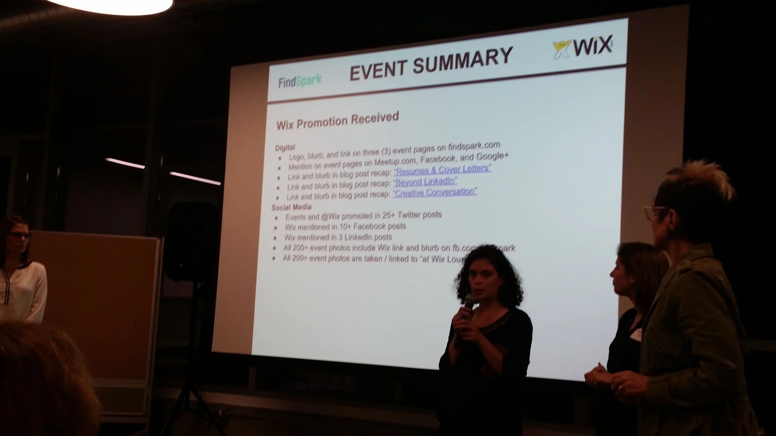 Adriani Leon presenting at the Wix event.