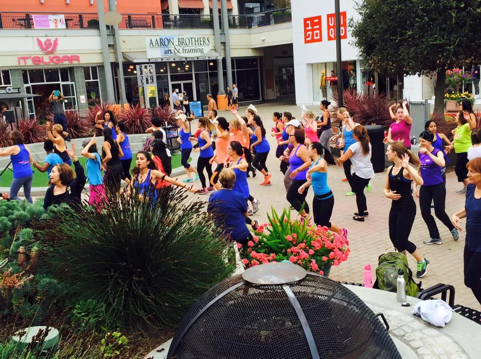 Zumba outside in the plaza! I'm so in love with the cause called "Dancing saved my life." All the proceeds sponsor women with cancer to send them to a healing retreat.