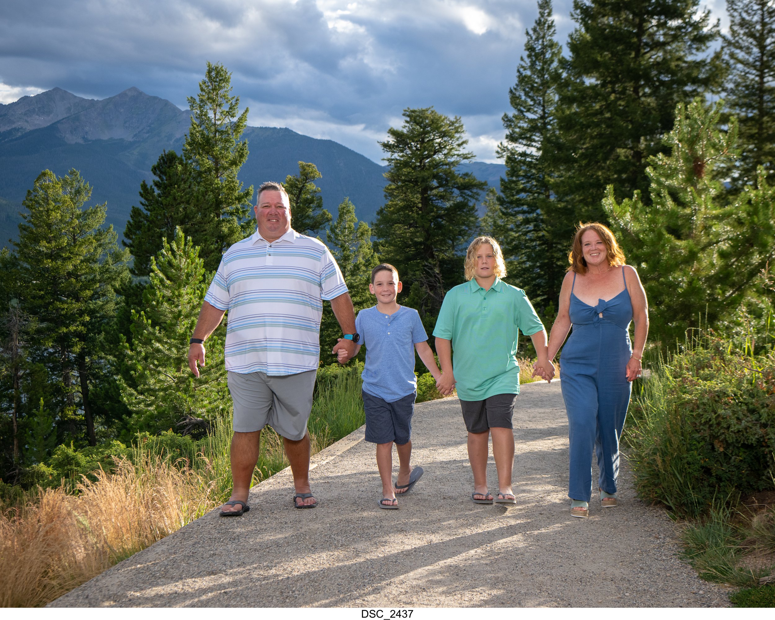 Colorado Family Portrait Photography Summit County BCEL 2022 2437- bridgett thompson .jpg