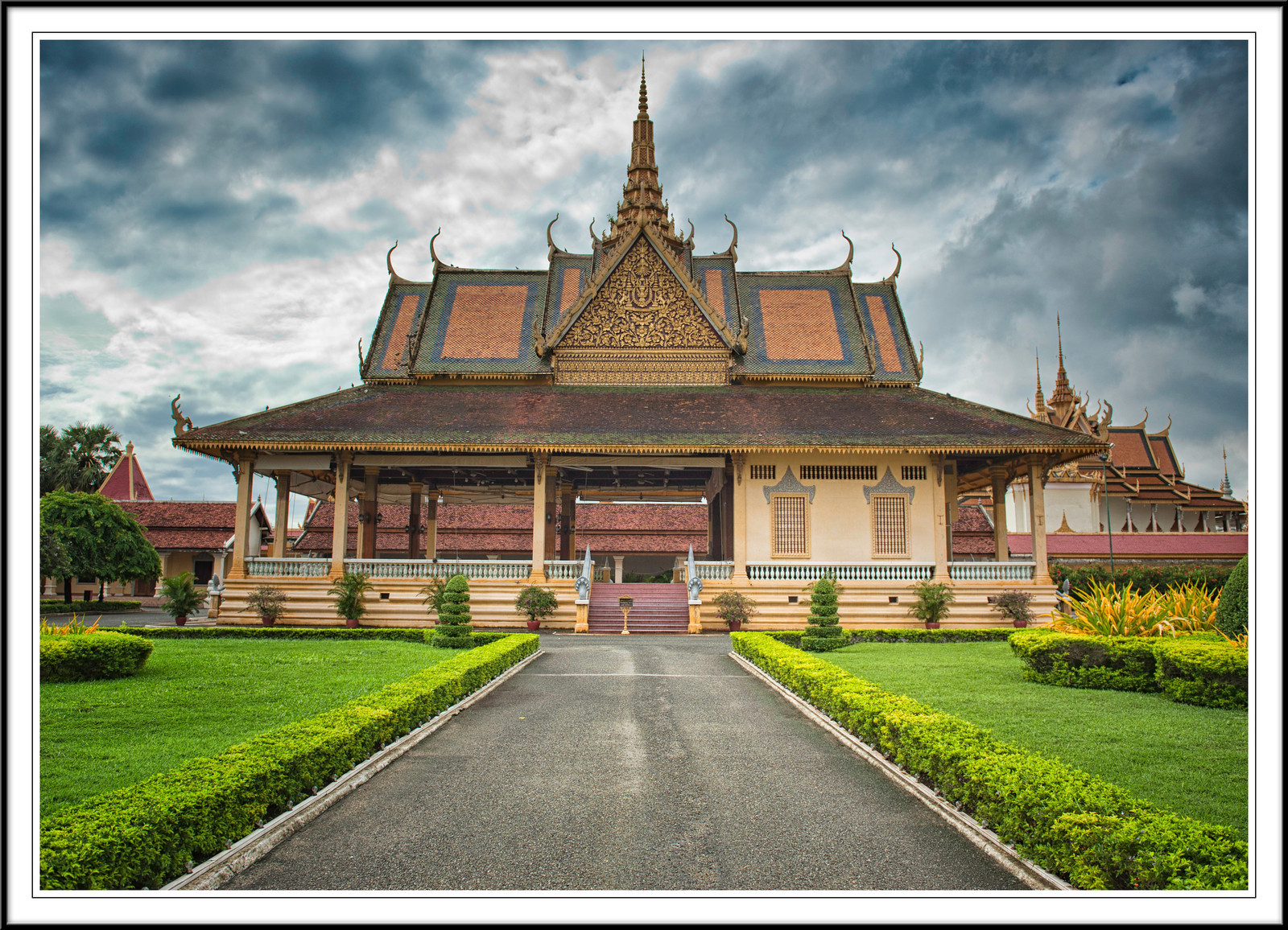      

 
  Part of the King's palace grounds, Phnom Penh Cambodia
 






















     